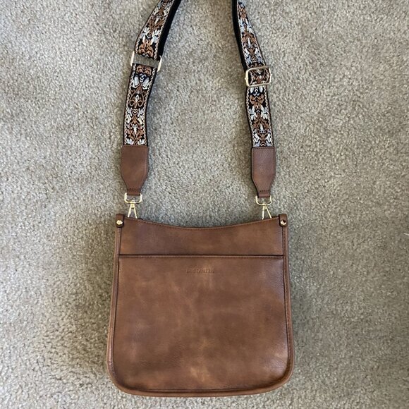 Brand new, never used Bostanten Lotty Floral Embroidered Leather Tote with Strap - Picture 1 of 3